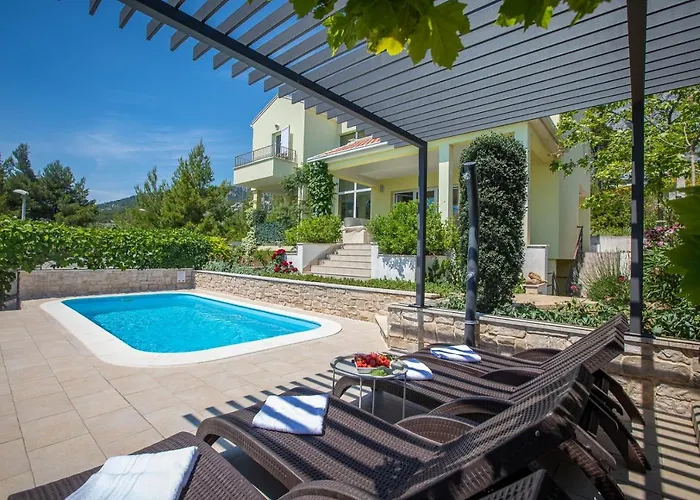 Holiday House Luna In Makarska With Private Pool (Adults Only)