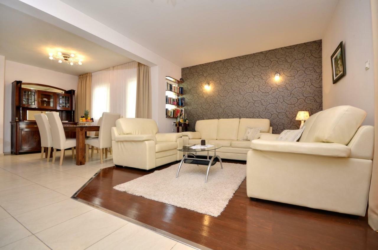 House Luna In With Private Pool (adults Only) Villa